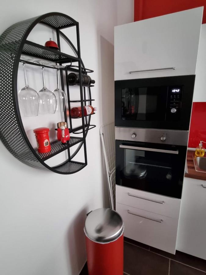 Appartement Flora Apartman à Szeged Extérieur photo