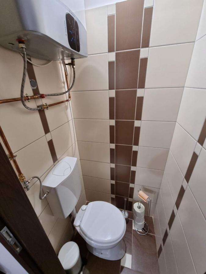 Appartement Flora Apartman à Szeged Extérieur photo